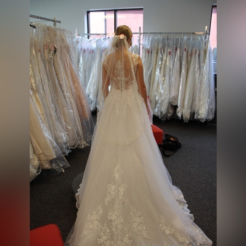 Rebecca Ingram Jamie white wedding dress - Picture 7 of 7
